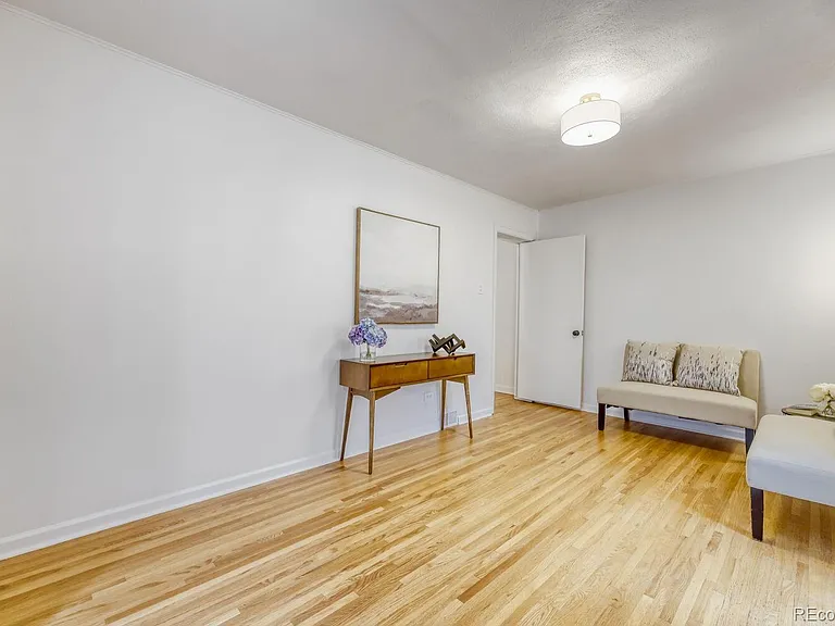 1600 Xanthia St — Photo 15