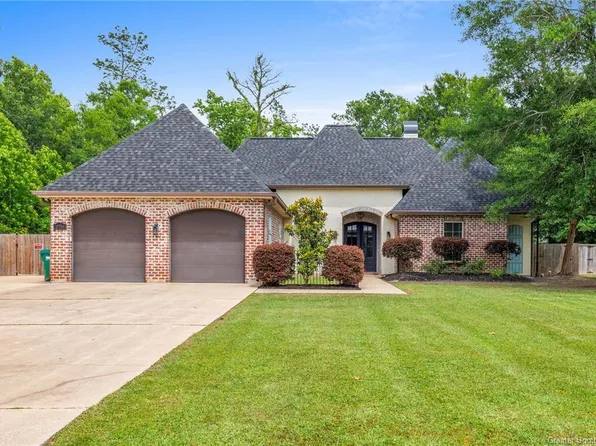 2716 E Robinwood Dr, Lake Charles, LA 70611