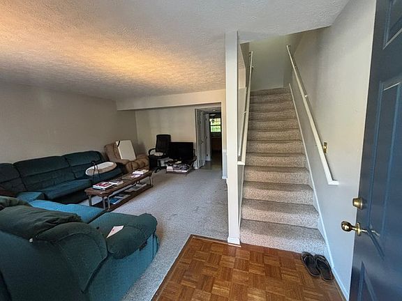 4th image of 3441 Laredo Dr Unit 46