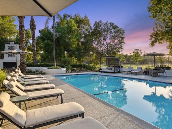 24640 Town Center Dr #4611356