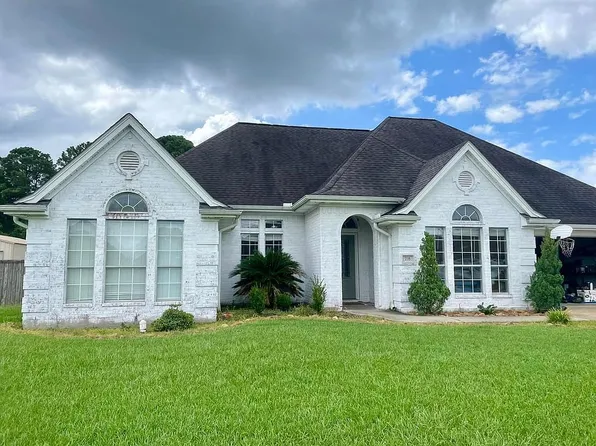 735 Jacob Cir, Orange, TX 77630