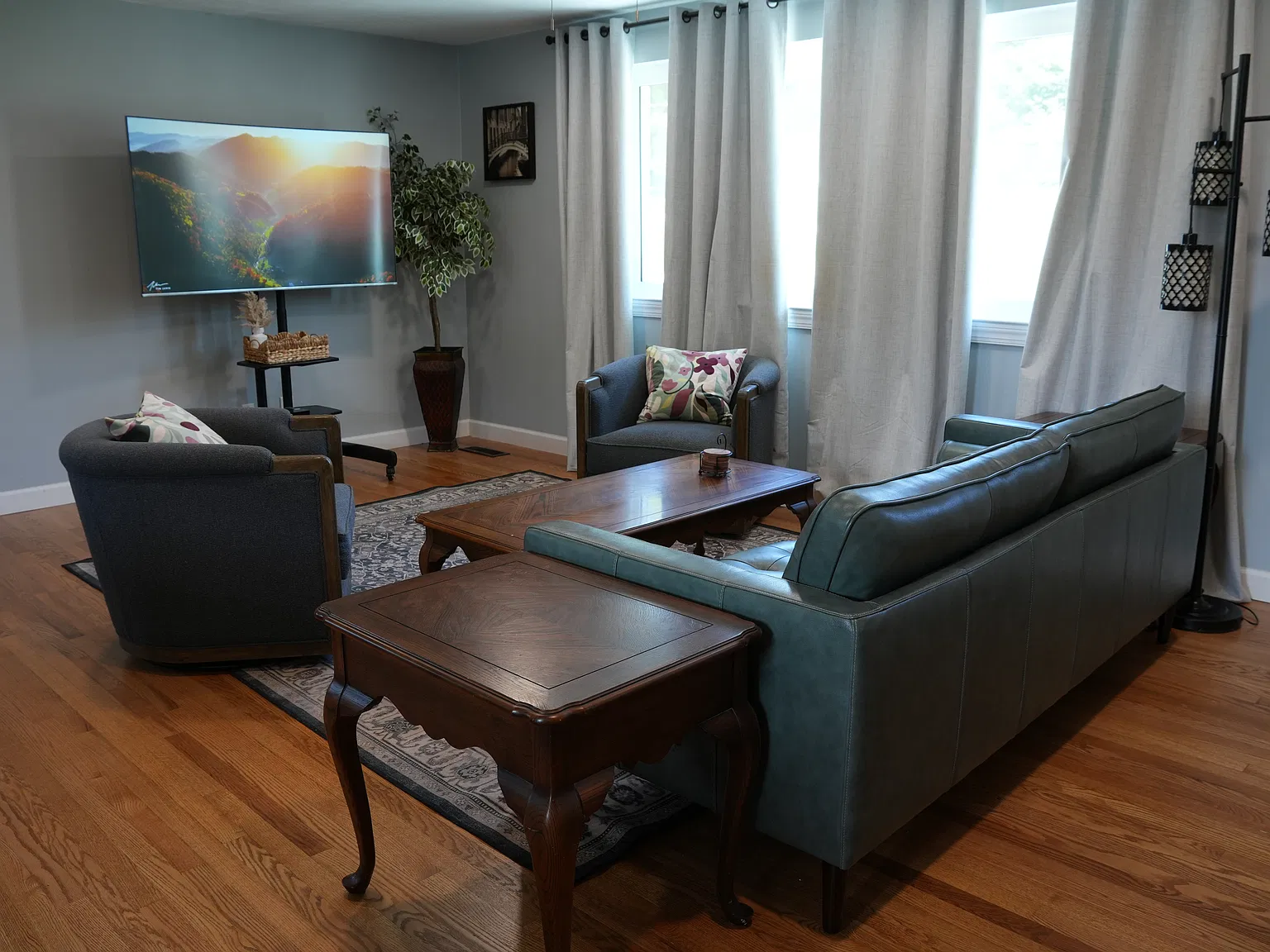 4 bed, 2.5 bath, 1792 sqft, $3,000 — Photo 3