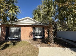 945 Burlwood St, Brandon, FL 33511