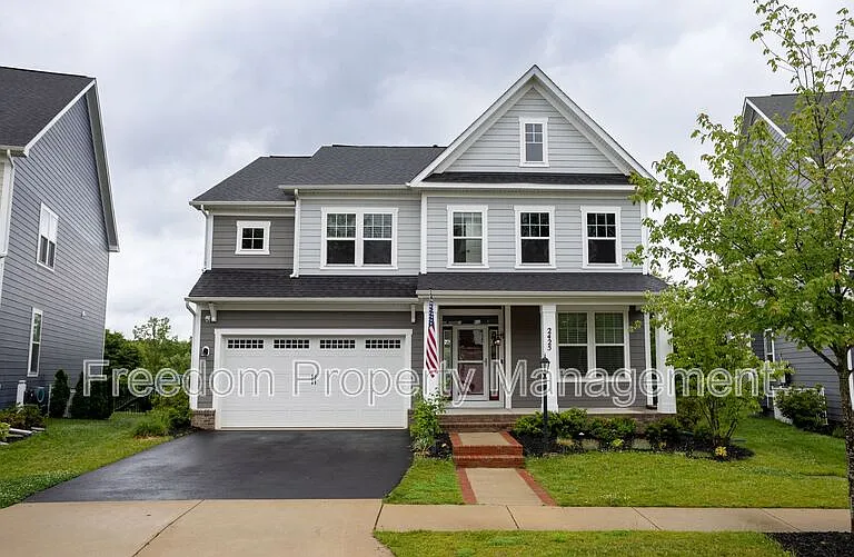 2425 Morgans Point Dr — Photo 1