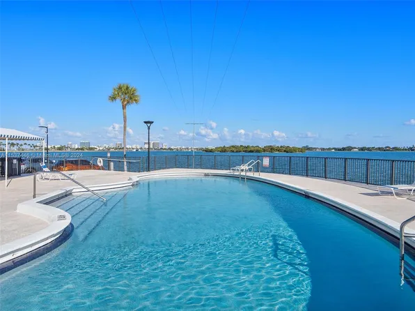 11930 N Bayshore Dr APT 301, North Miami, FL 33181