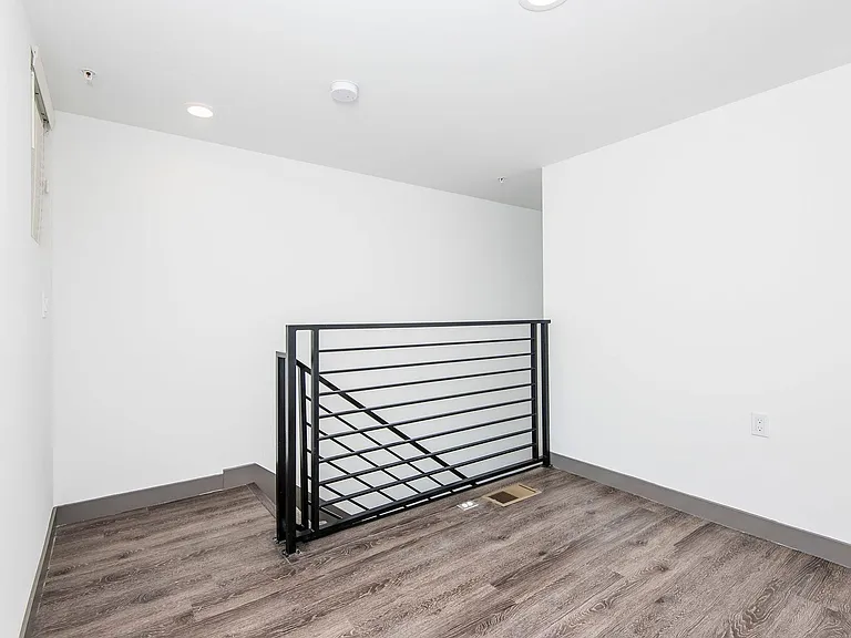 8621 Ramsgate Ave — Photo 8