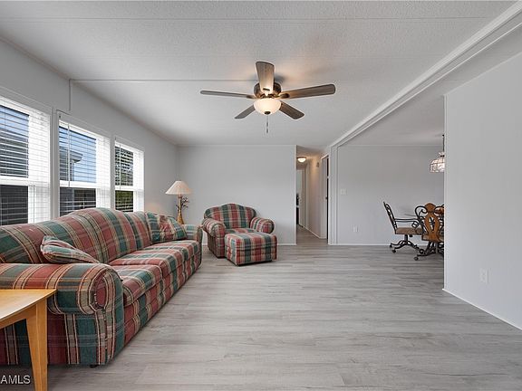5th image of 160 Nicklaus Blvd