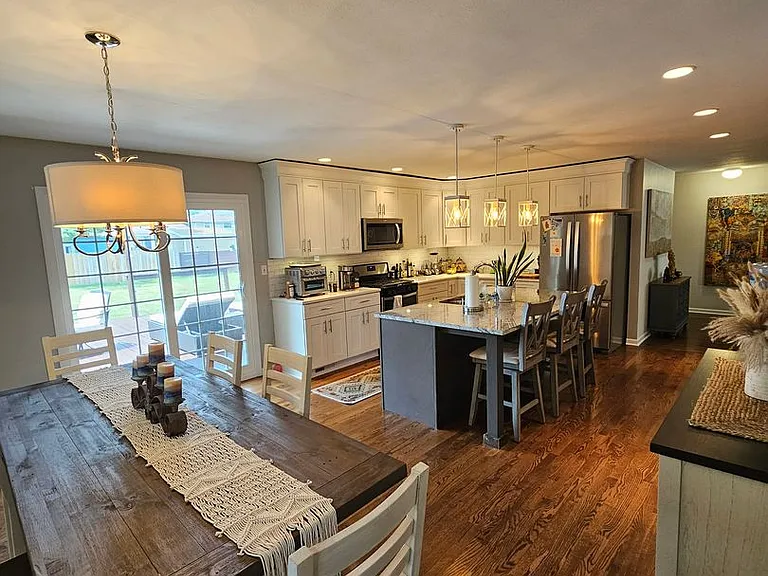 5648 Beacon Hill Dr — Photo 5