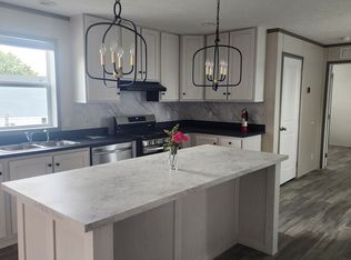 1270 Lundy Ln, Burton, MI 48509