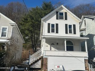 1259 Cameron Ave, Tyrone, PA 16686