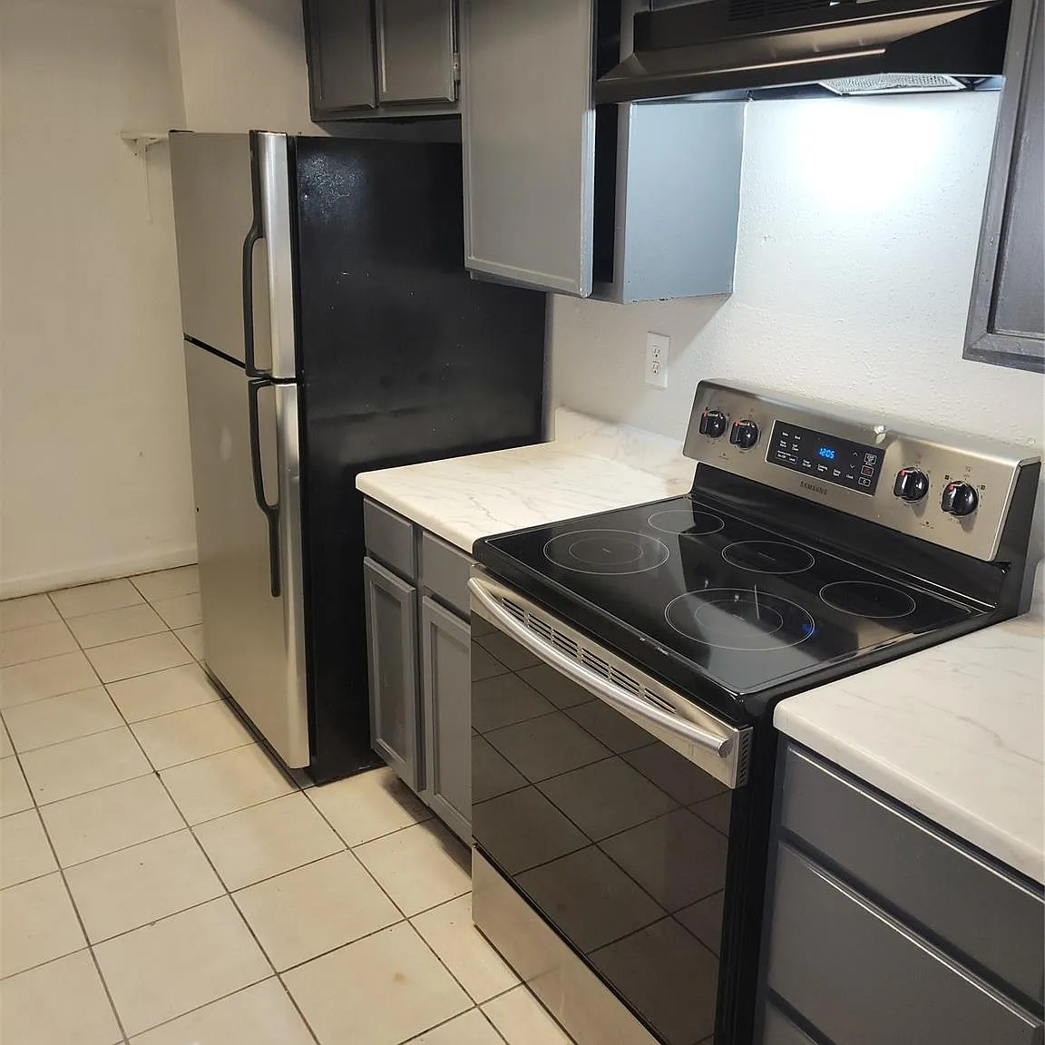 3 bed, 2.0 bath, 1046 sqft, $1,500 — Photo 1