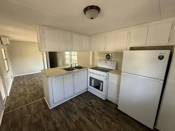 Suncoast MH & RV Resort