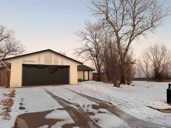 4812 SE Brigadoon Pl, Lawton, OK 73501