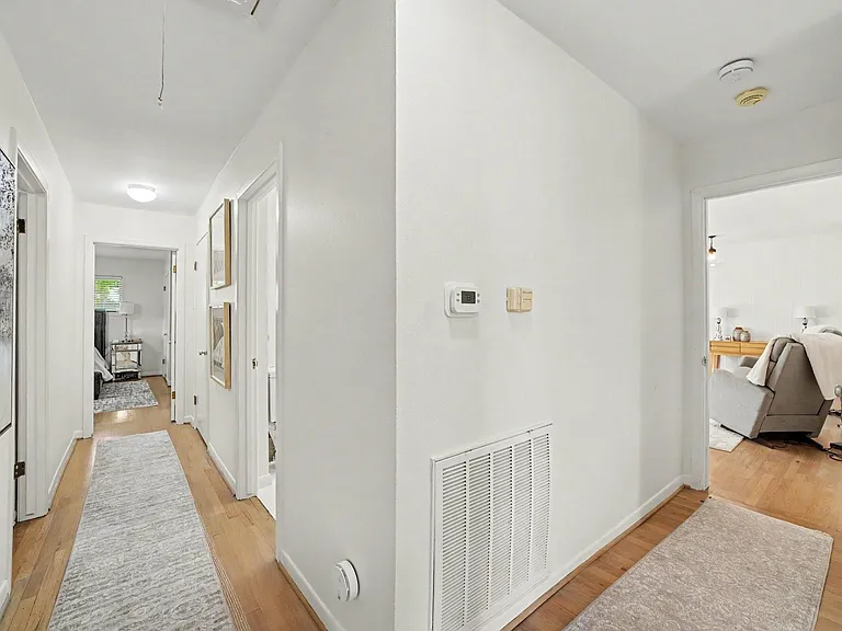 6267 Chevy Chase Dr — Photo 6
