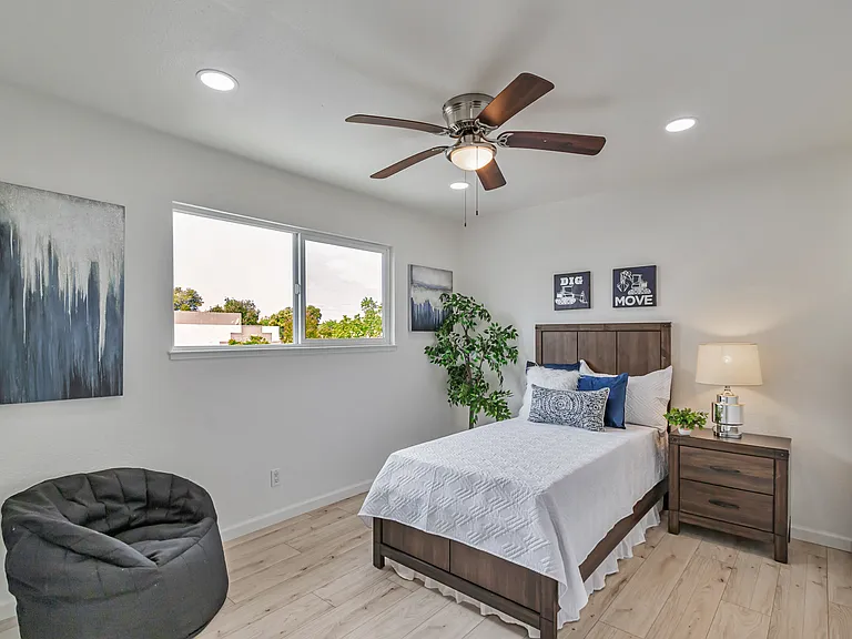 295 Rio Verde Pl #4 — Photo 17