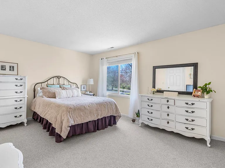 371 Old Rock Rd — Photo 16