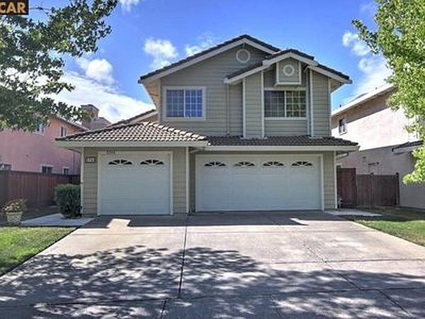 1st image of 18 Parkwood Pl