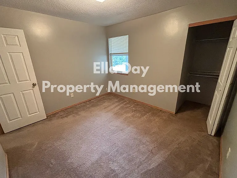 11438 E Lewis St #B — Photo 11