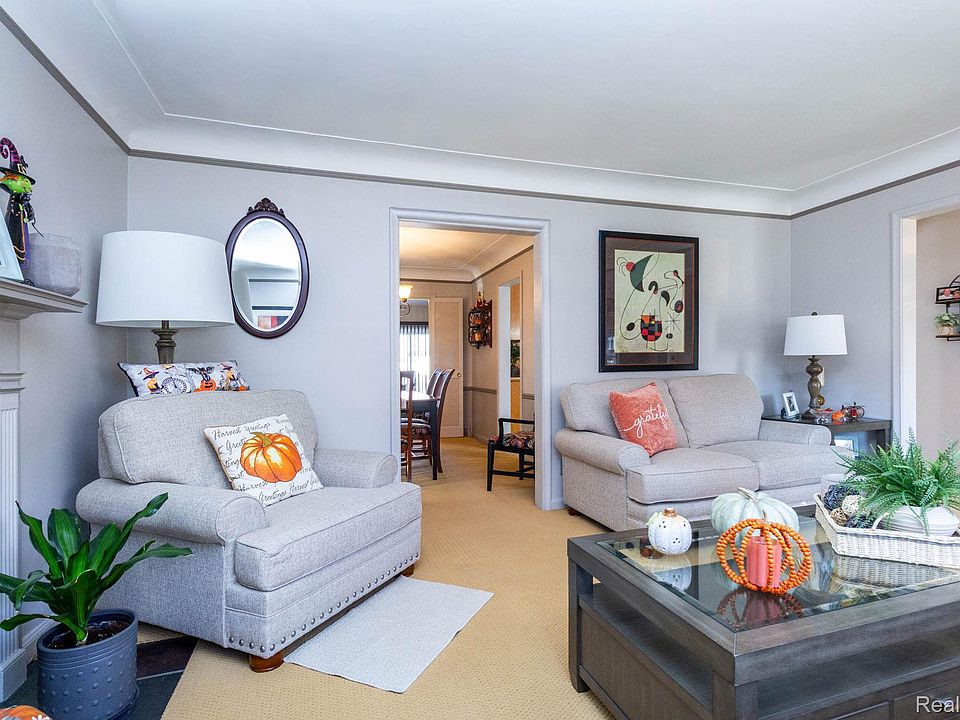 225 N Melborn St, photo 13