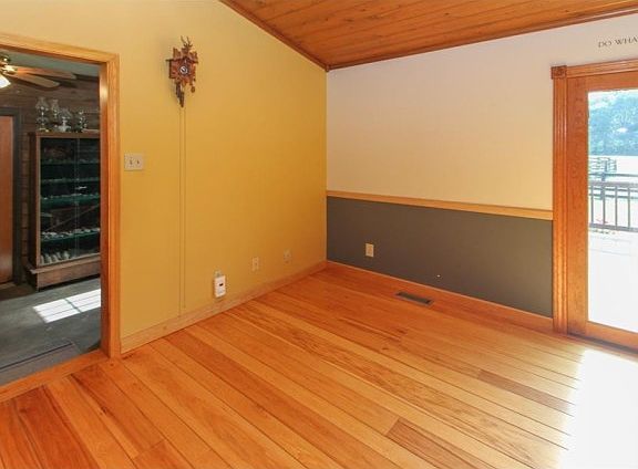 5th image of 1181 N 575 W