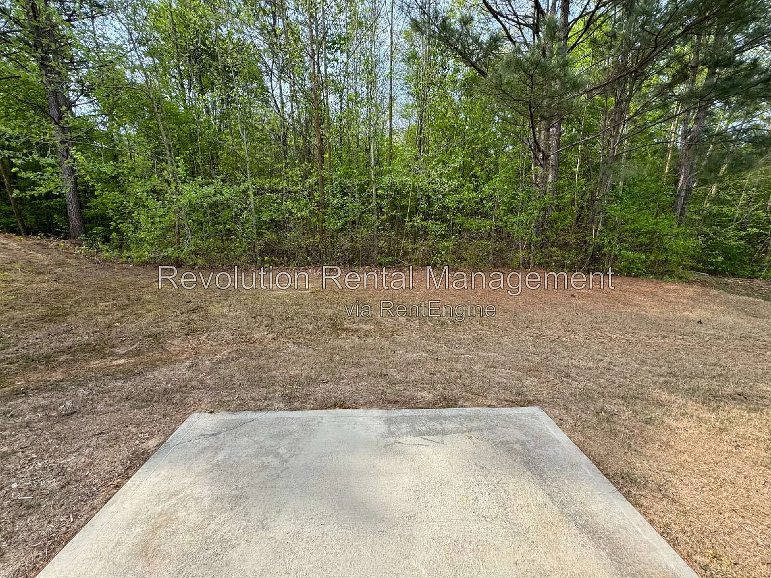 5 bed, 3.0 bath, 2250 sqft, $2,350 — Photo 4