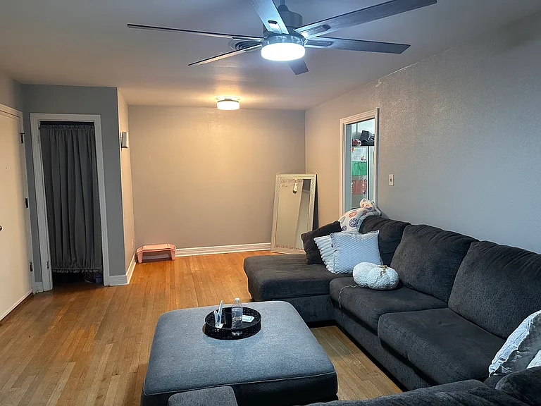 8527 Dillon St — Photo 10