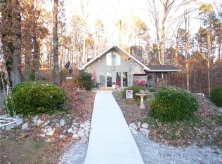 102 Azalea Ct, Westminster, SC 29693