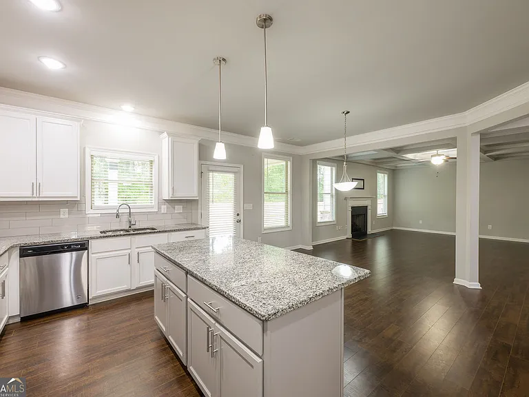 3296 Oxford Mill Ln — Photo 10