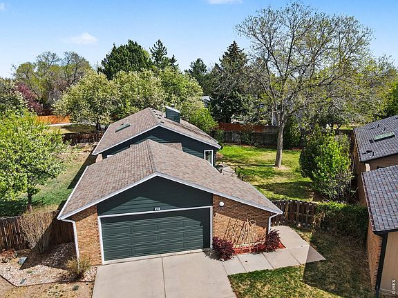 2nd image of 900 Canosa Ct