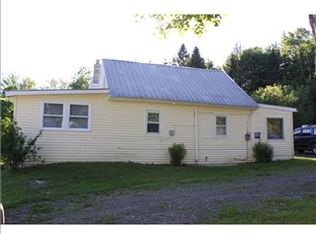 121 Snow Rd, Saint Albans, ME 04971