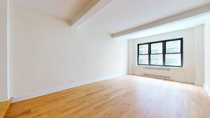 Rented by Bond New York | media 17