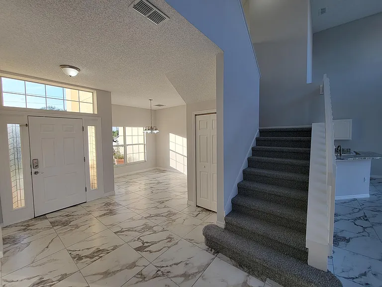 1907 Escambia Ln — Photo 3