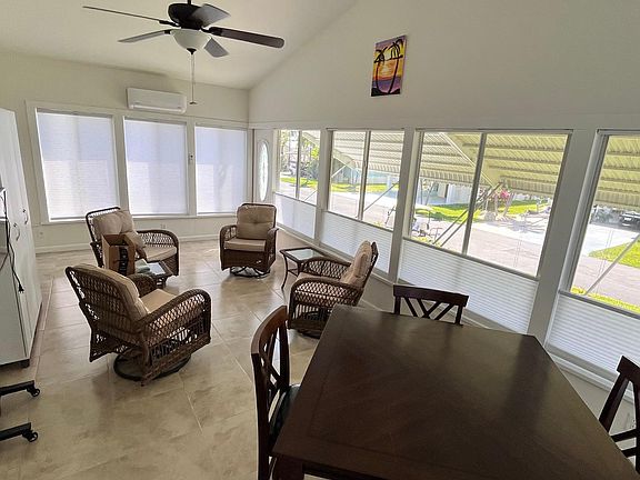 5th image of 618 N Silver Cir