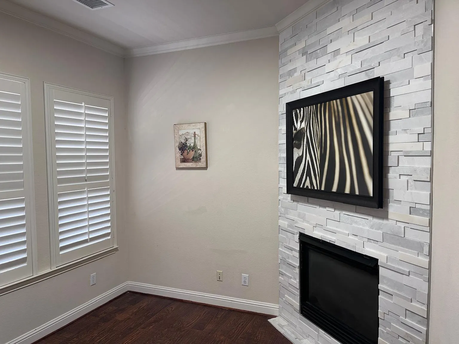 3 bed, 2.5 bath, 1690 sqft, $2,700 — Photo 3