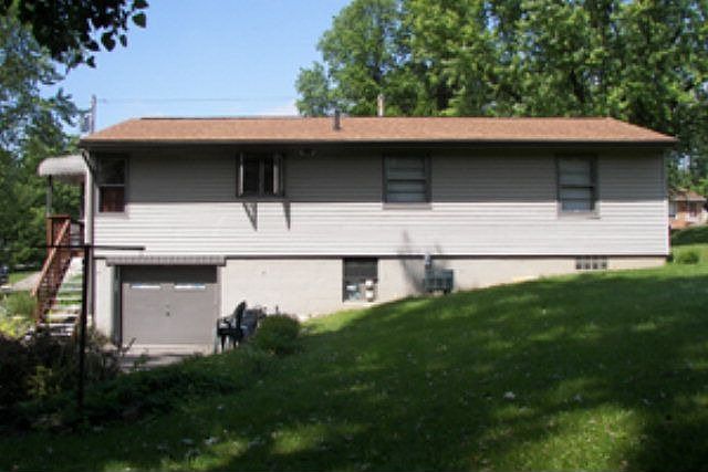 2nd image of 675 Hillgrove Ave