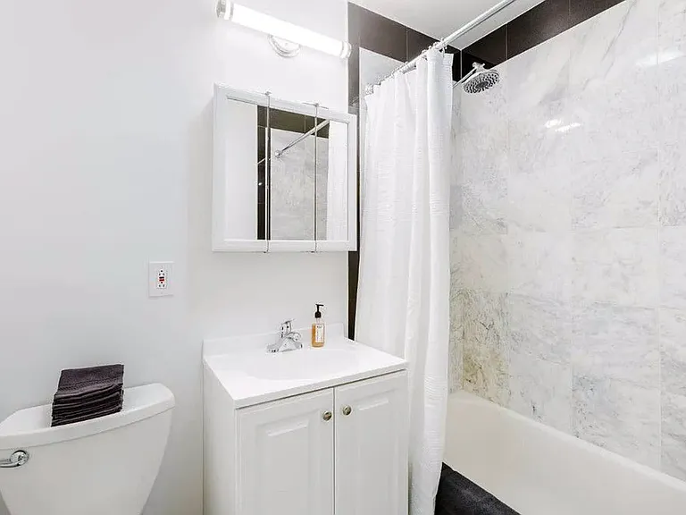 305 E 95th St #5K — Photo 6
