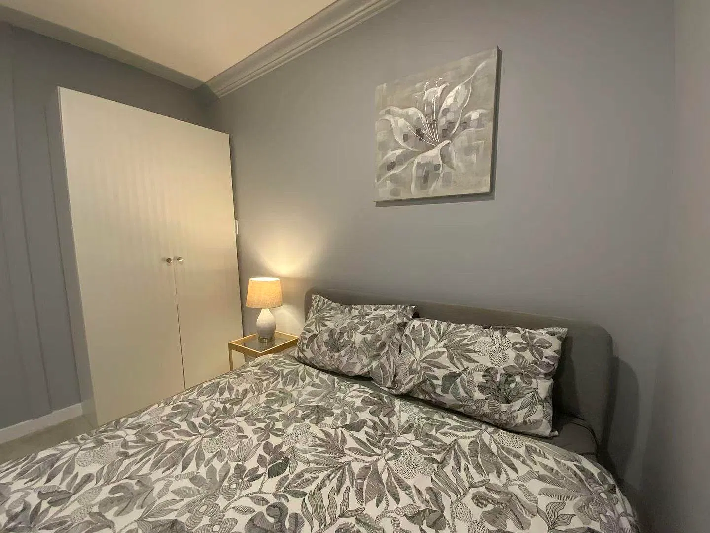 2 bed, 800 sqft, $2,500 — Photo 4