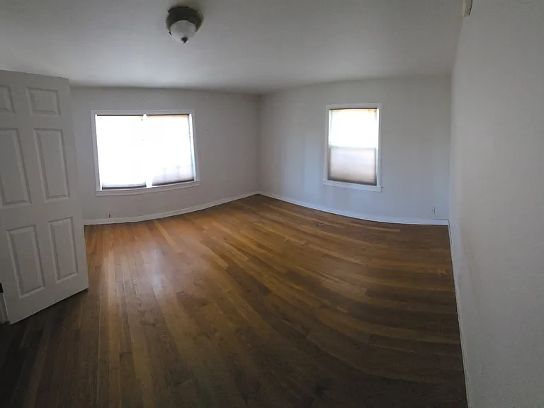 2090 Esperanza Dr — Photo 6
