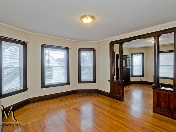 3rd image of 43 Elmdale St