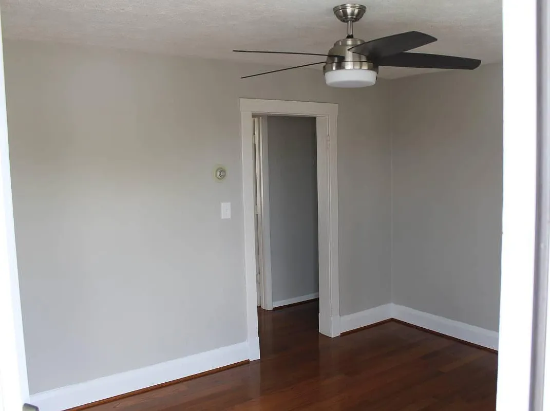 7320 Montgomery Rd — Photo 4