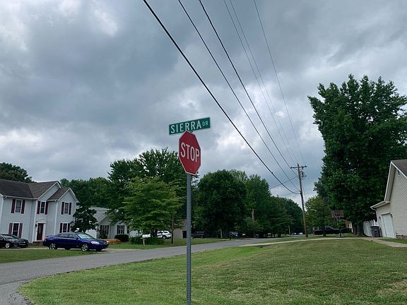 4th image of 3440 Sierra Dr