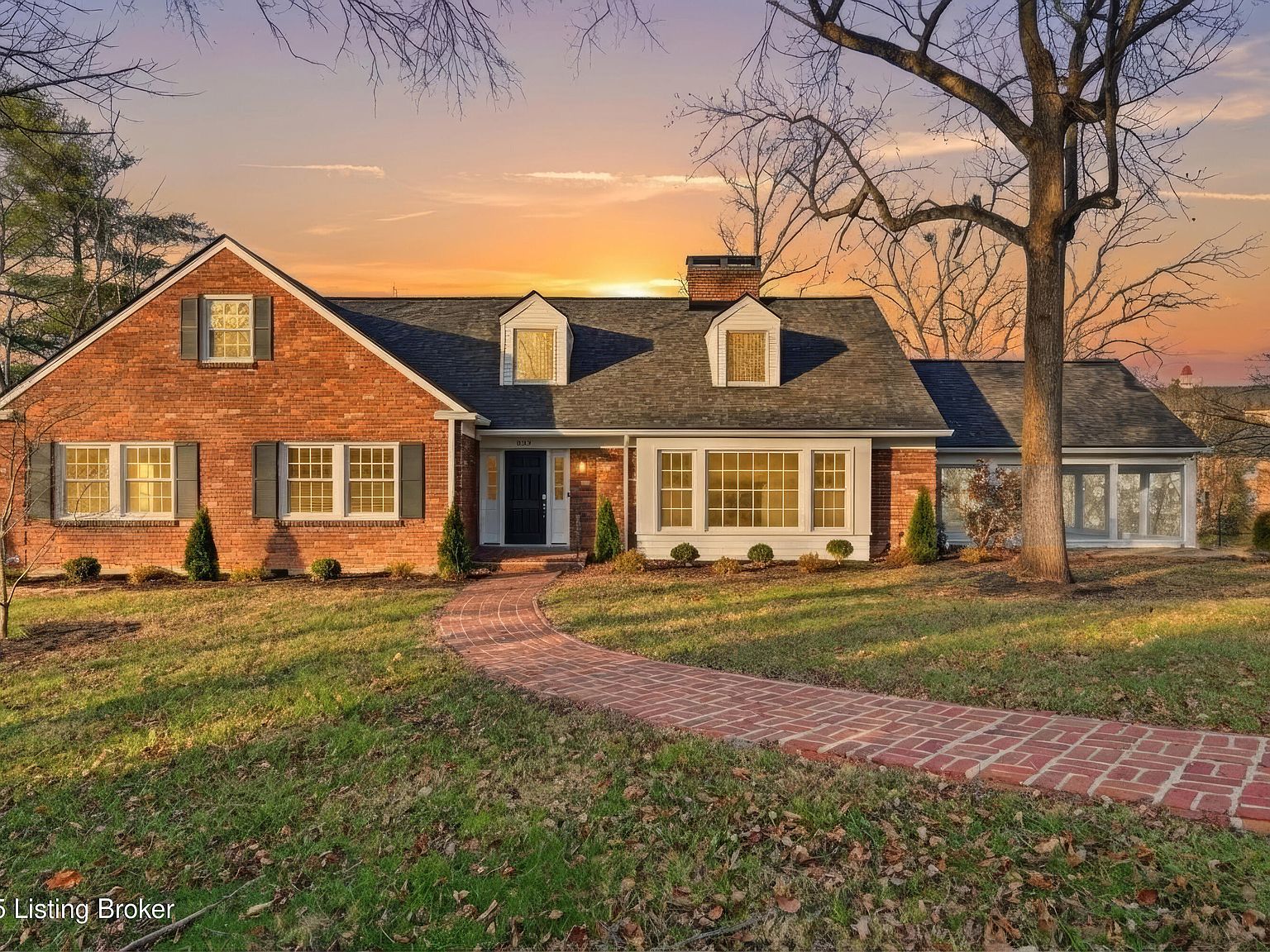 house on the hillまとめ売り 30909 E 219th St, Pleasant Hill, MO 64080 | Zillow