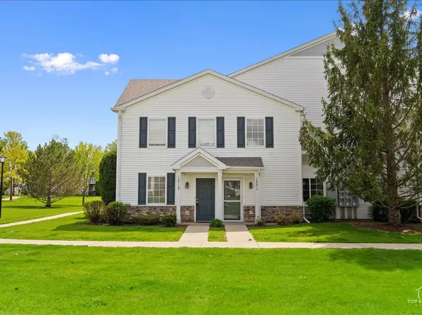 1515 Silverstone Dr #1515, Carpentersville, IL 60110