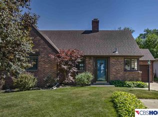 5831 Pine St, Omaha, NE 68106