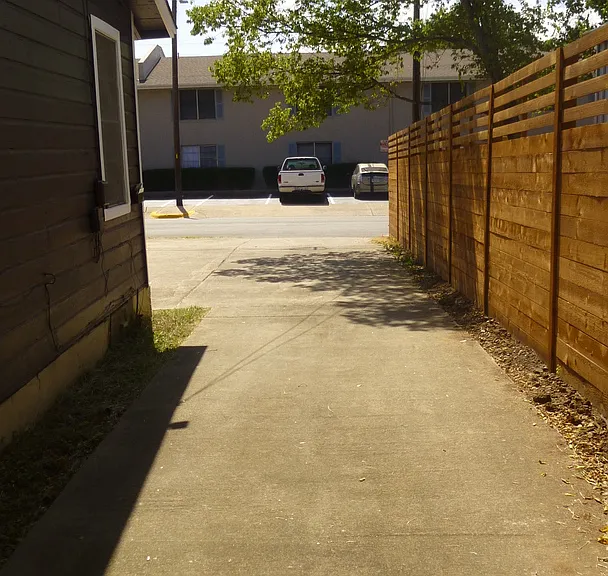 4508 Bennett Ave — Photo 14