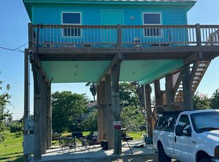 1021 Sage Rd, Crystal Beach, TX 77650