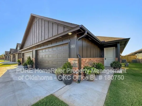 10626 SW 16th St, Yukon, OK
