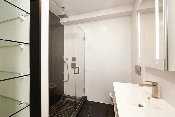 Sold by Bold New York | media 15