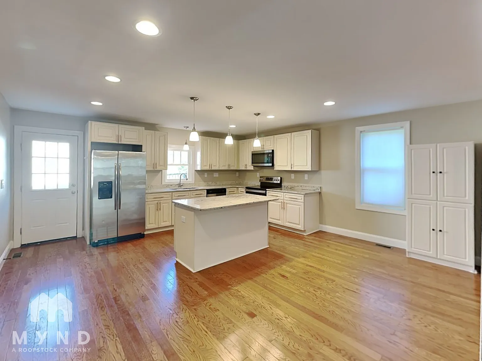 4 bed, 3.0 bath, 2764 sqft, $2,845 — Photo 2