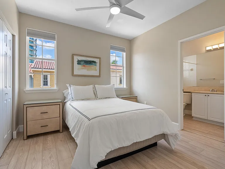 610 Fern St — Photo 10